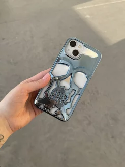 Противоударный чехол на iPhone 15