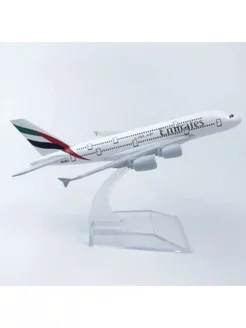 Модель самолета Airbus А380 Emirates Airlines - 15см